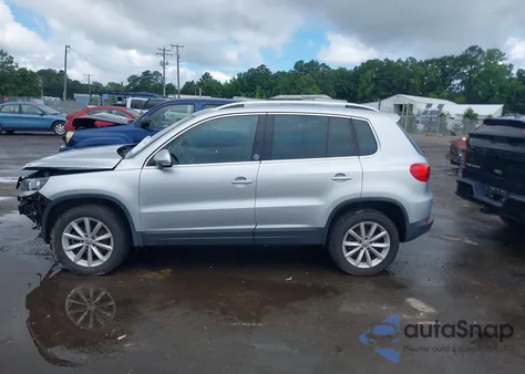2017 Volkswagen Tiguan 2.0T Wolfsburg Edition z USA, uszkodzony, nr VIN WVGSV7AX4HK011237